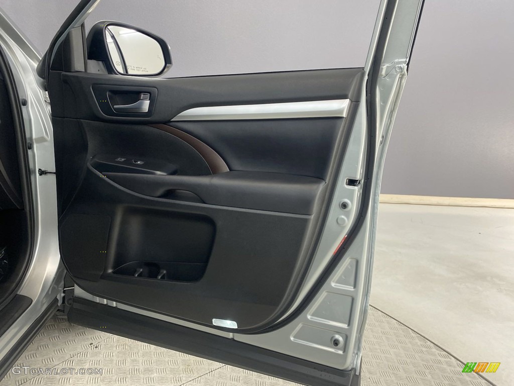 2019 Toyota Highlander XLE Black Door Panel Photo #146158512