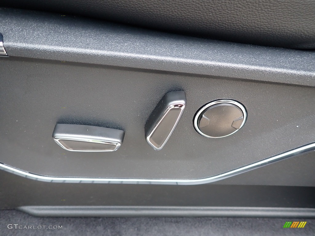 2023 F150 Lariat SuperCrew 4x4 - Carbonized Gray Metallic / Black photo #15