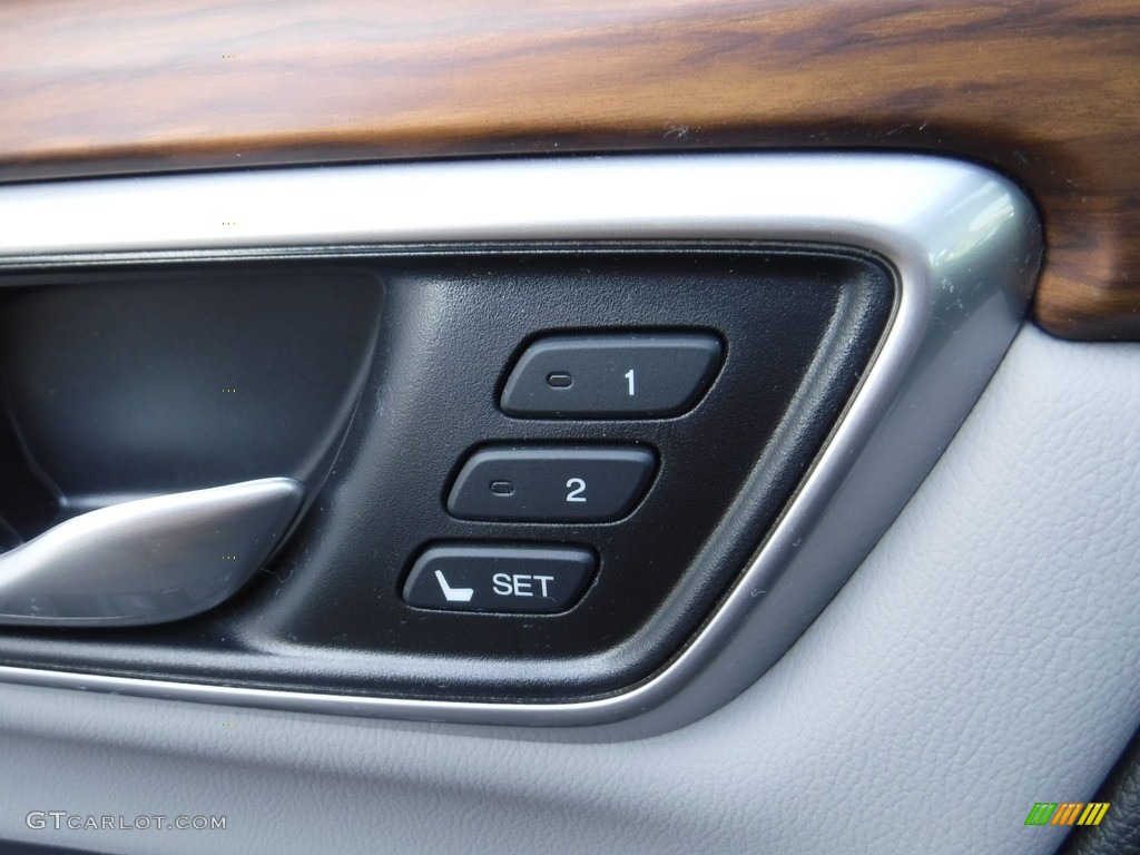 2019 Honda CR-V EX-L AWD Controls Photos