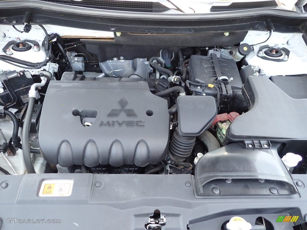 2019 Mitsubishi Outlander SE S-AWC Engine Photos