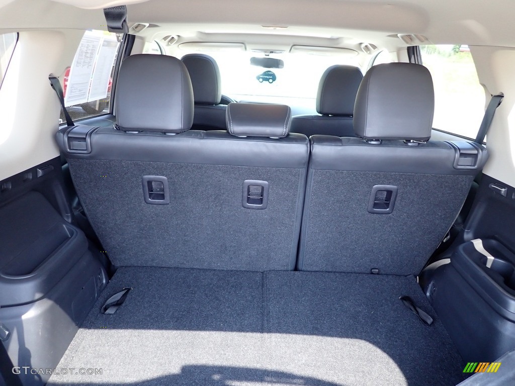 2019 Mitsubishi Outlander SE S-AWC Trunk Photos