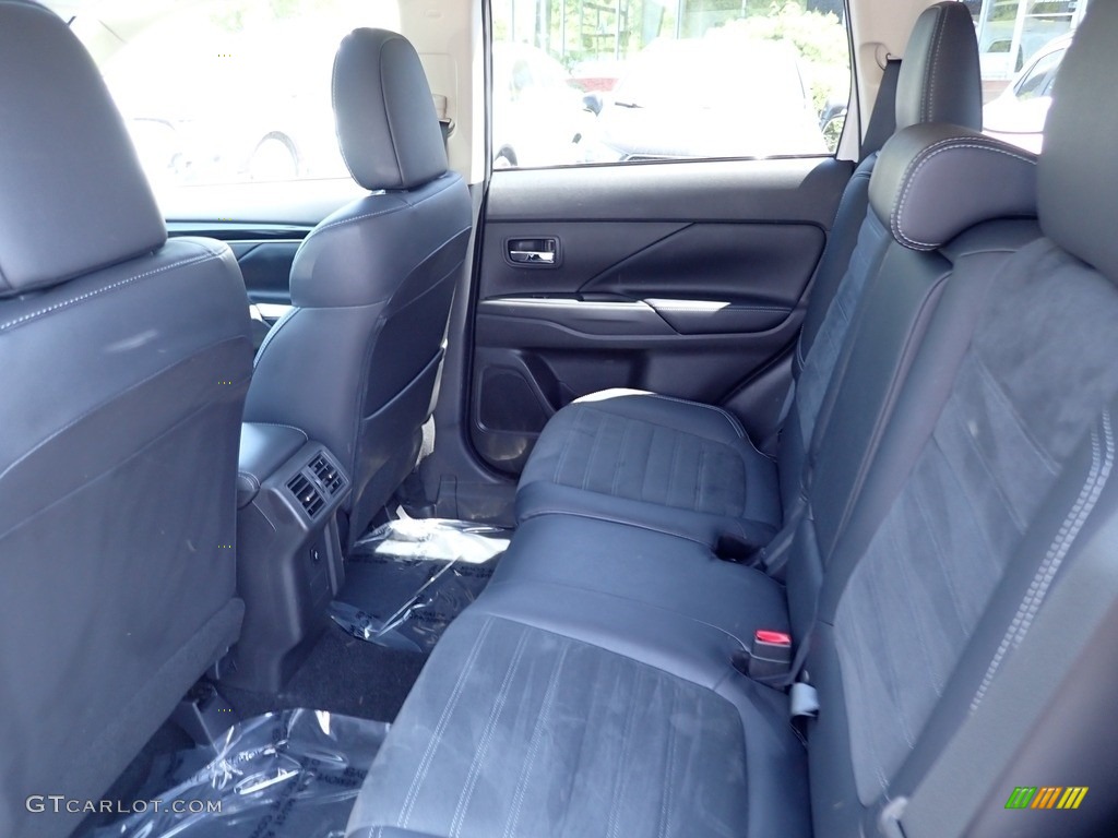 2019 Mitsubishi Outlander SE S-AWC Rear Seat Photos