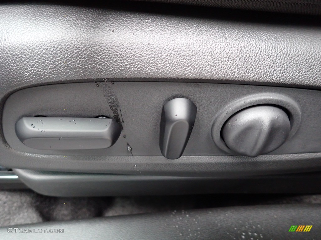 2023 TrailBlazer LT - Mosaic Black Metallic / Jet Black photo #16