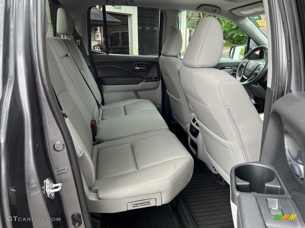 2018 Honda Ridgeline RTL-E AWD Rear Seat Photos