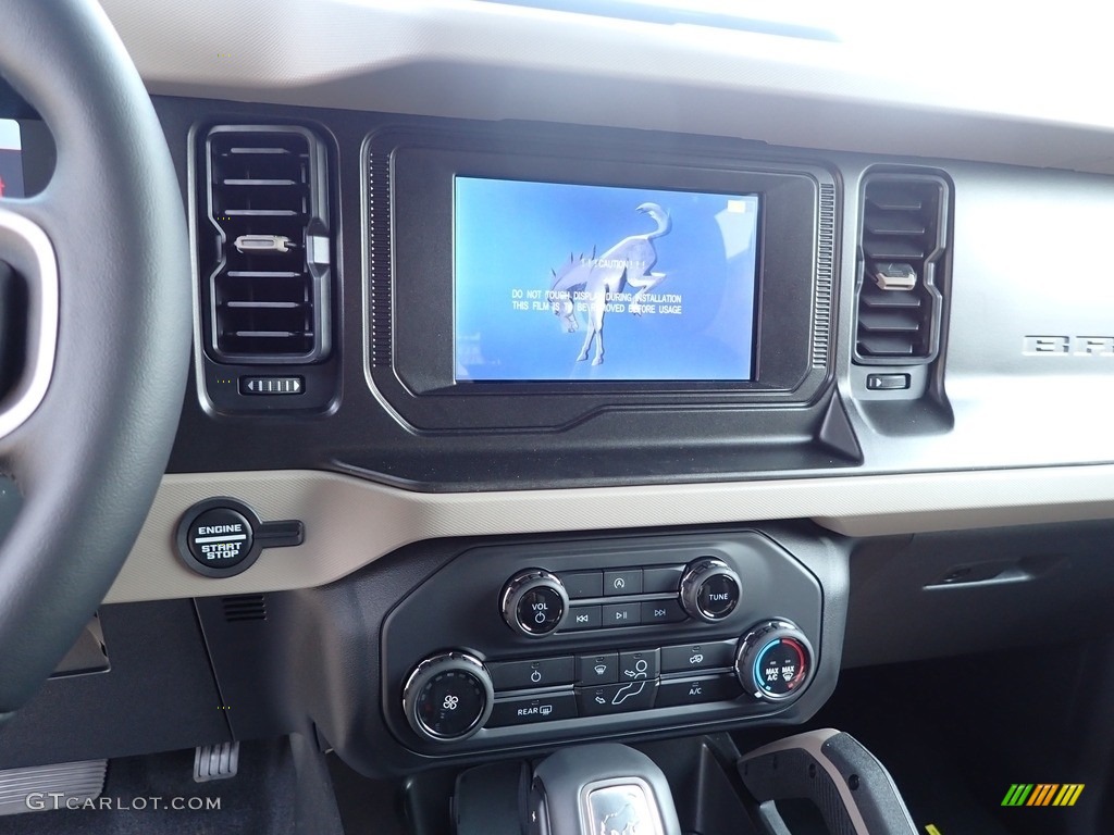 2023 Ford Bronco Big Bend 4X4 4-Door Controls Photos