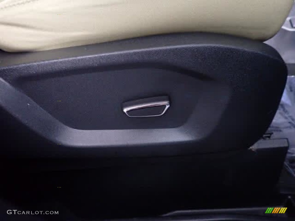 2019 Edge SEL - Blue Metallic / Dune photo #35