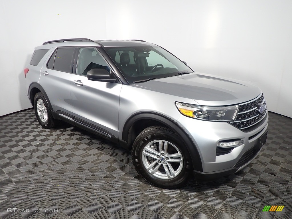 2020 Explorer XLT 4WD - Iconic Silver Metallic / Ebony photo #3