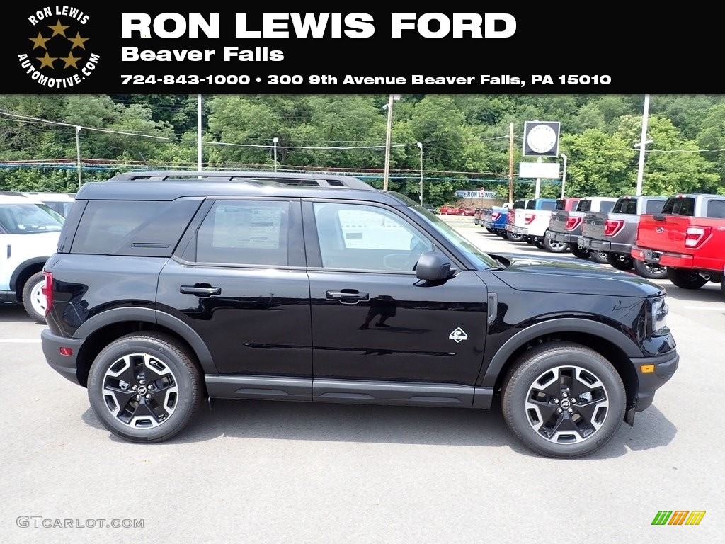 2023 Bronco Sport Outer Banks 4x4 - Shadow Black / Navy Pier photo #1