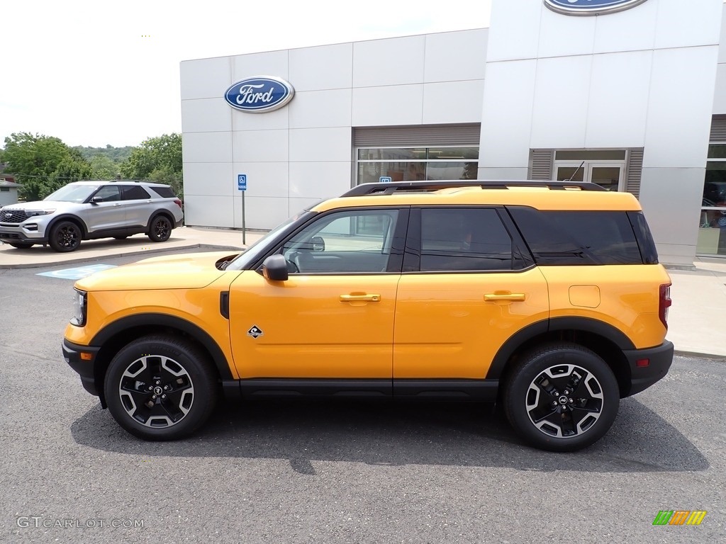 Cyber Orange Metallic Tricoat 2023 Ford Bronco Sport Outer Banks 4x4 Exterior Photo #146164578
