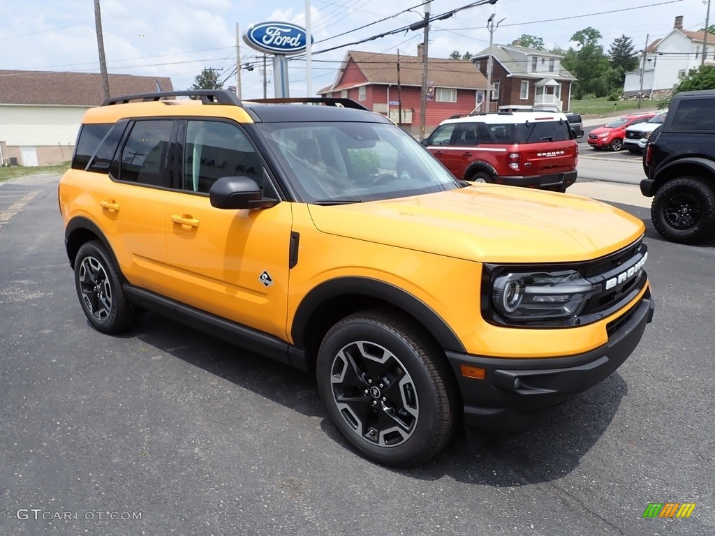 Cyber Orange Metallic Tricoat 2023 Ford Bronco Sport Outer Banks 4x4 Exterior Photo #146164701