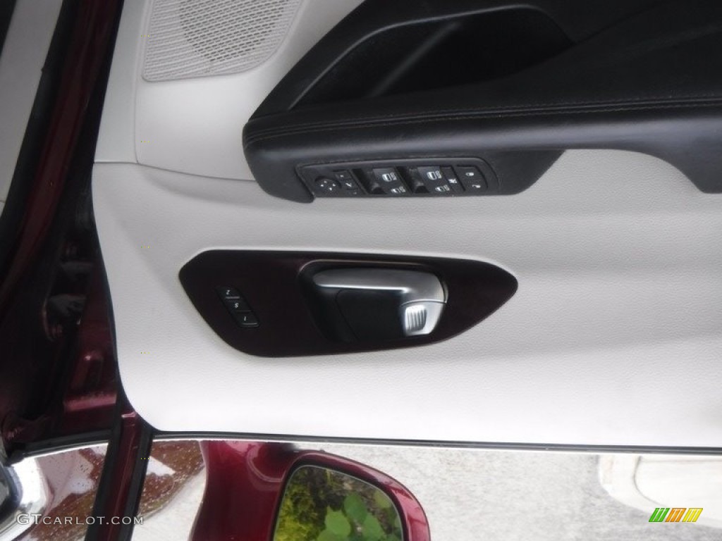 2017 Pacifica Limited - Velvet Red Pearl / Black/Alloy photo #23