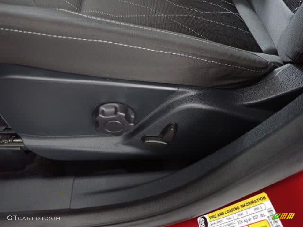 2020 EcoSport SE 4WD - Ruby Red Metallic / Ebony Black photo #12