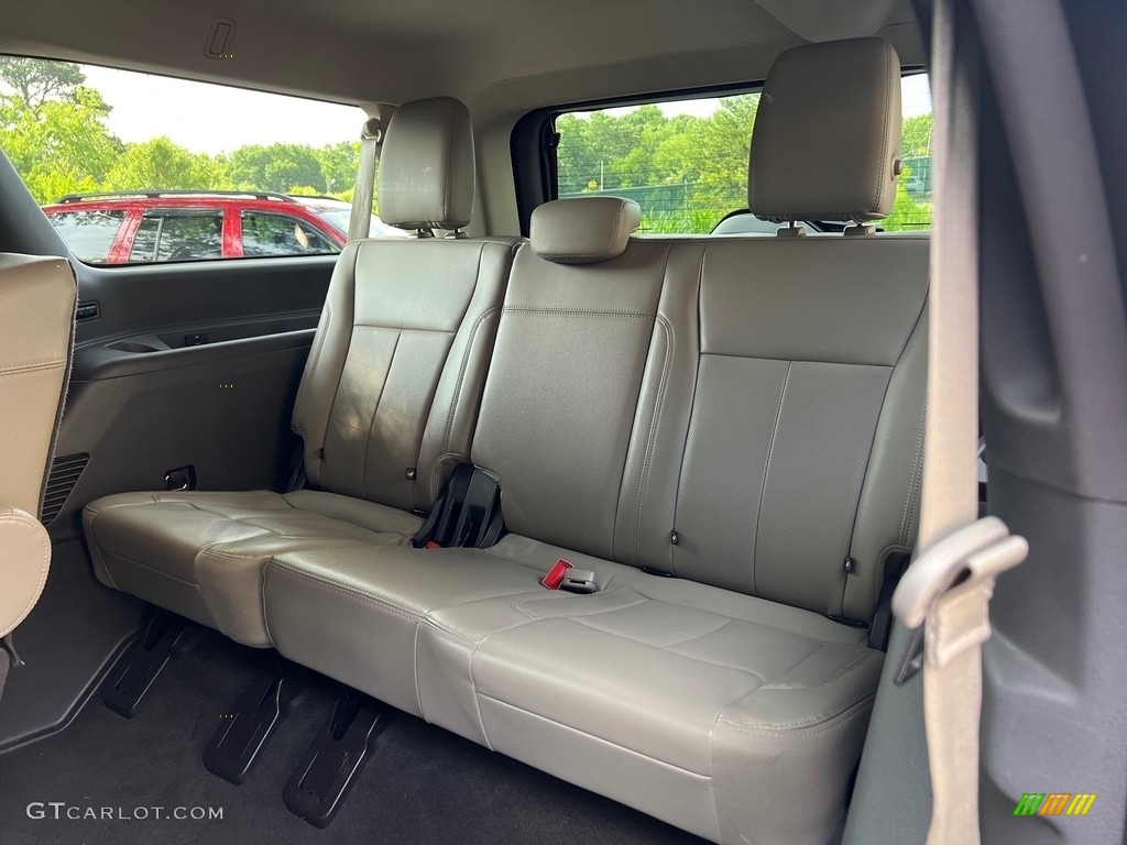 2020 Ford Expedition XLT Max 4x4 Rear Seat Photo #146165451