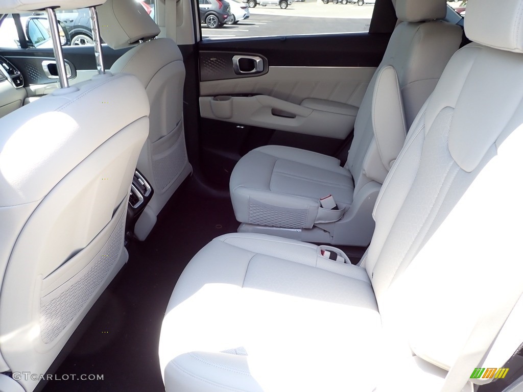 2023 Kia Sorento Hybrid SX Prestige AWD Hybrid Rear Seat Photos