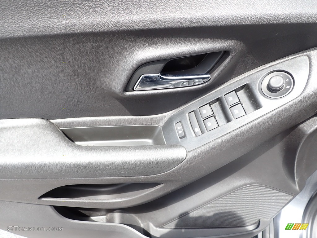 2020 Trax LS - Satin Steel Metallic / Jet Black photo #21