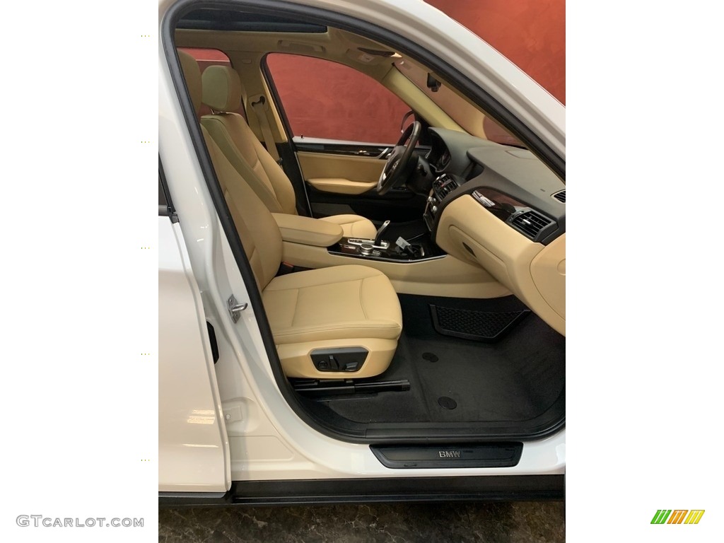 2017 X3 xDrive28i - Alpine White / Sand Beige/Black photo #11