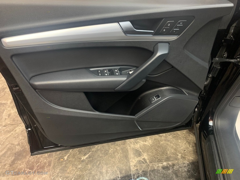 2020 Q5 Titanium Premium quattro - Brilliant Black / Black photo #13