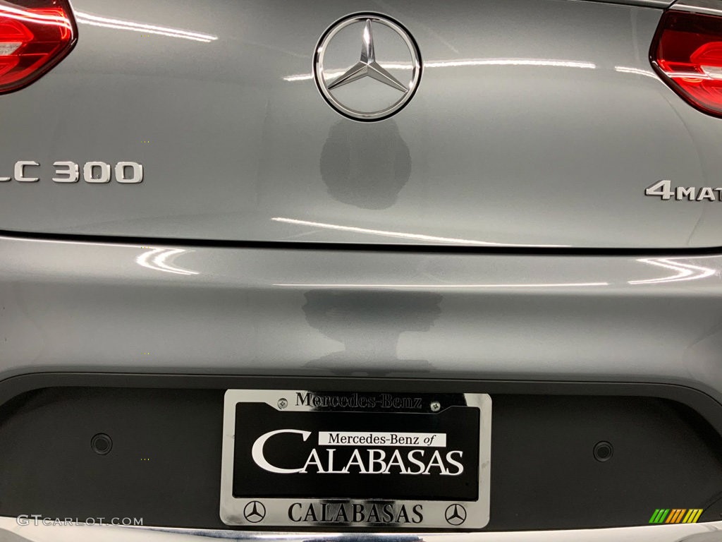 2019 GLC 300 4Matic - Selenite Grey Metallic / Black photo #10