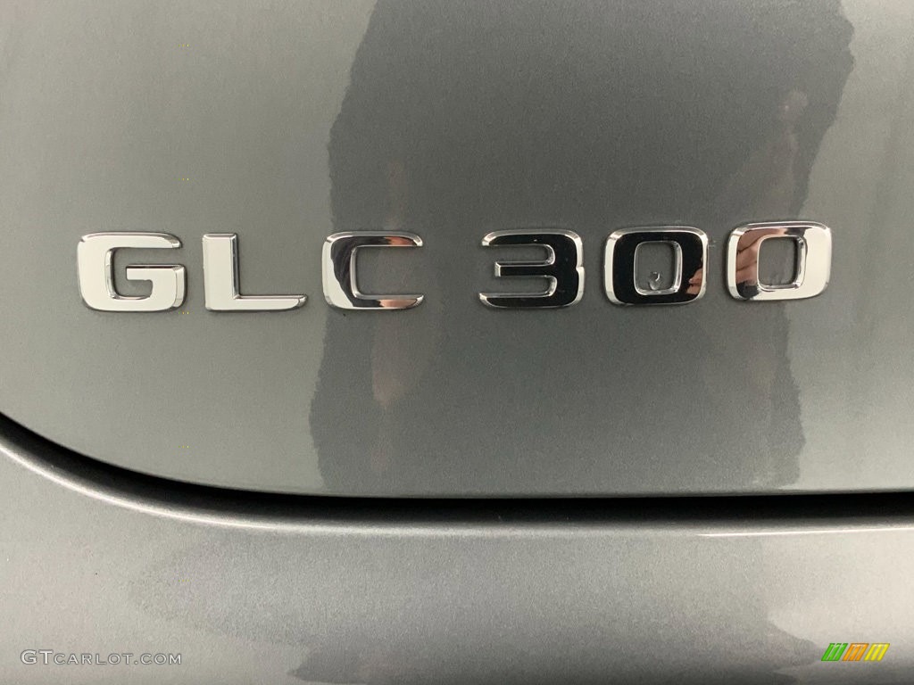 2019 GLC 300 4Matic - Selenite Grey Metallic / Black photo #11