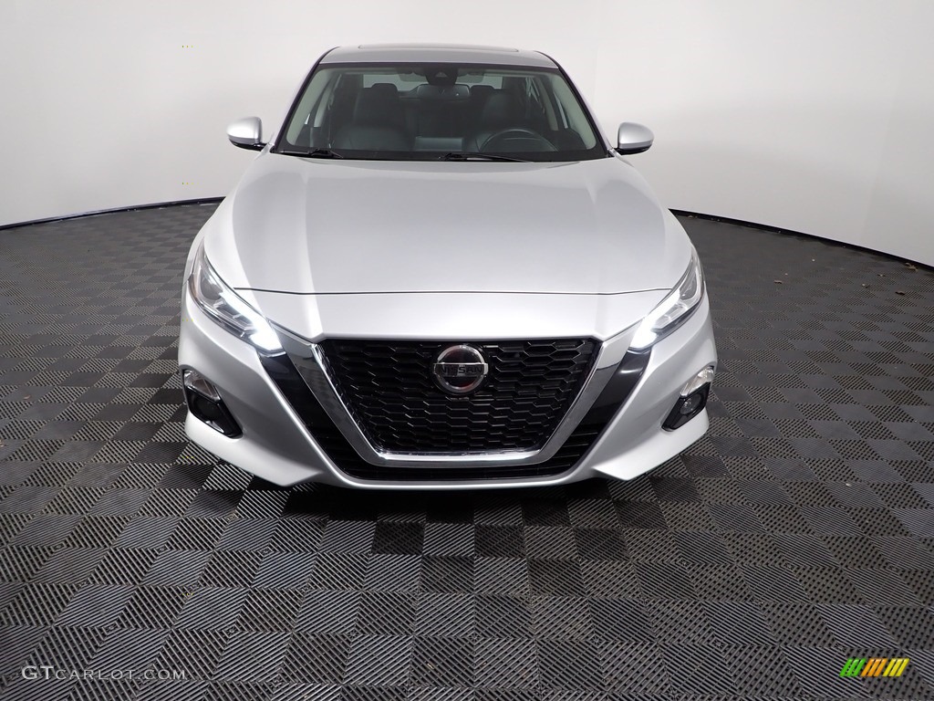 2019 Altima SL - Brilliant Silver Metallic / Charcoal photo #7