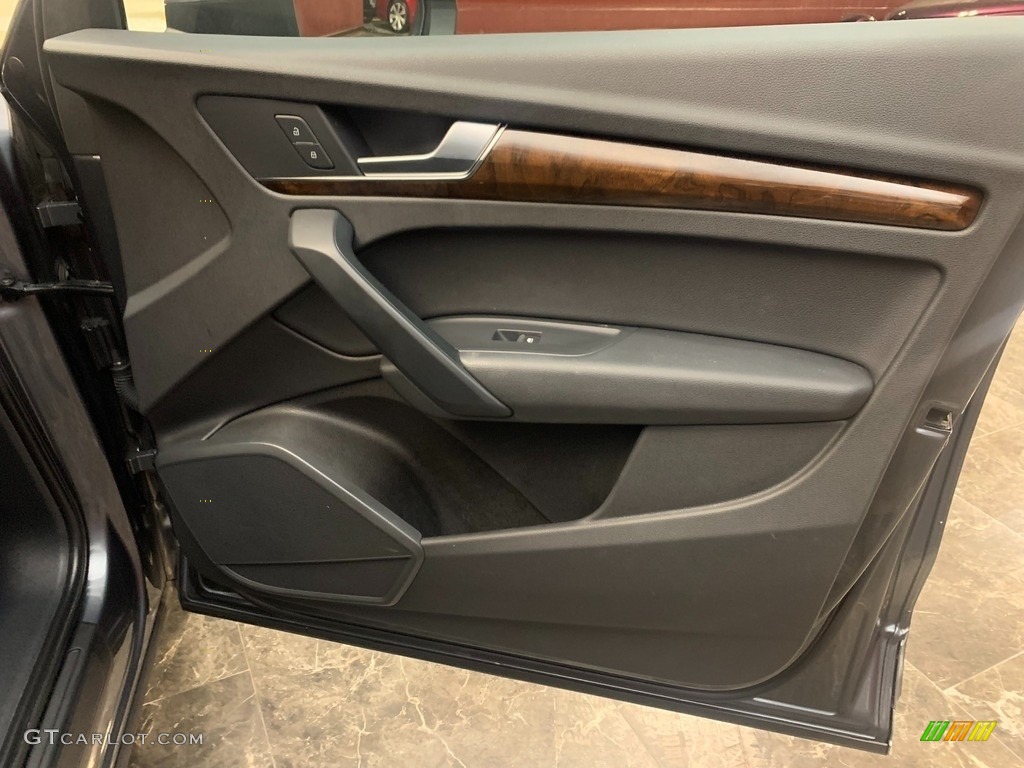 2018 Q5 2.0 TFSI Premium quattro - Monsoon Gray Metallic / Black photo #13