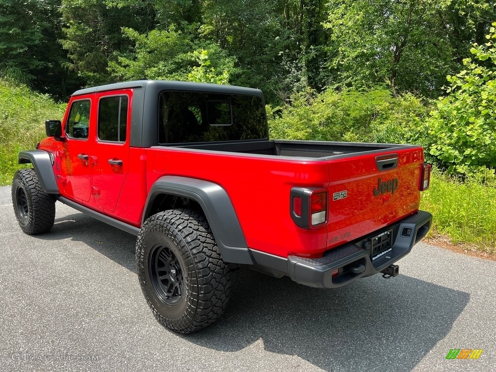 2020 Gladiator Sport 4x4 - Firecracker Red / Black photo #10