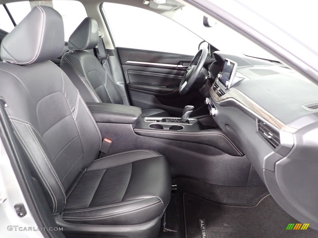2019 Altima SL - Brilliant Silver Metallic / Charcoal photo #30