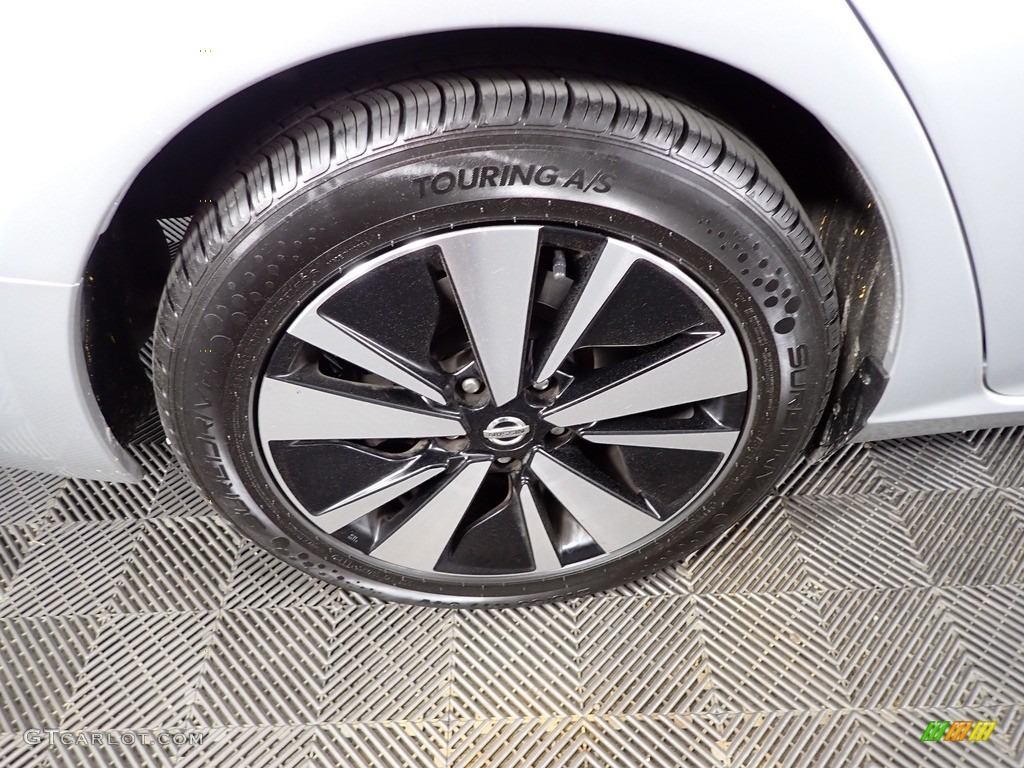 2019 Altima SL - Brilliant Silver Metallic / Charcoal photo #33