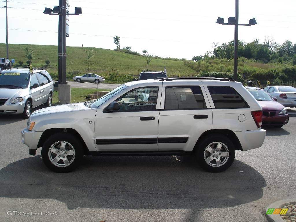 2006 Grand Cherokee Laredo 4x4 - Bright Silver Metallic / Medium Slate Gray photo #5