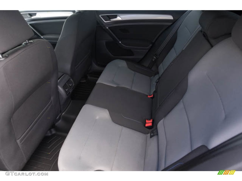 2016 e-Golf SE - Deep Black Pearl / Black photo #4
