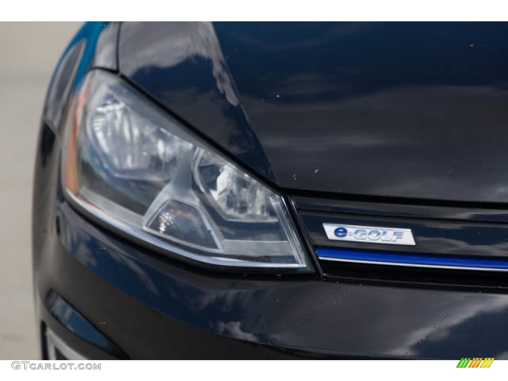 2016 e-Golf SE - Deep Black Pearl / Black photo #8