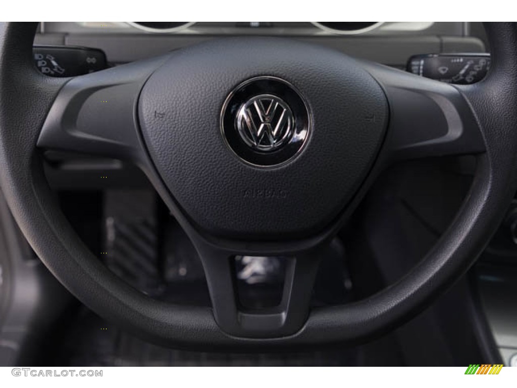2016 Volkswagen e-Golf SE Steering Wheel Photos