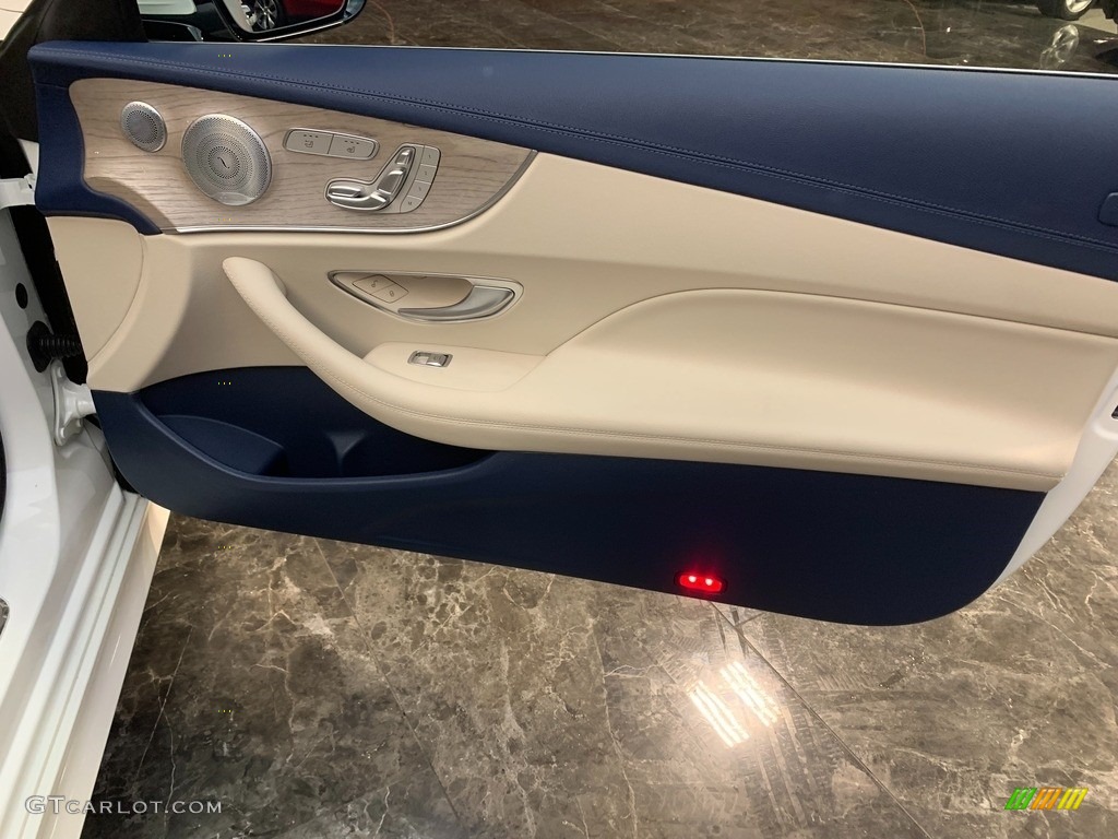 2018 Mercedes-Benz E 400 Convertible Macchiato Beige/Yacht Blue Door Panel Photo #146172348