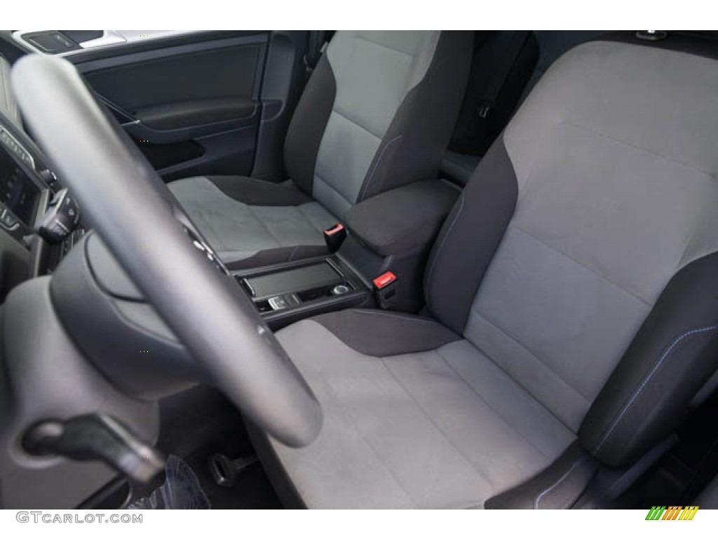 2016 Volkswagen e-Golf SE Front Seat Photos