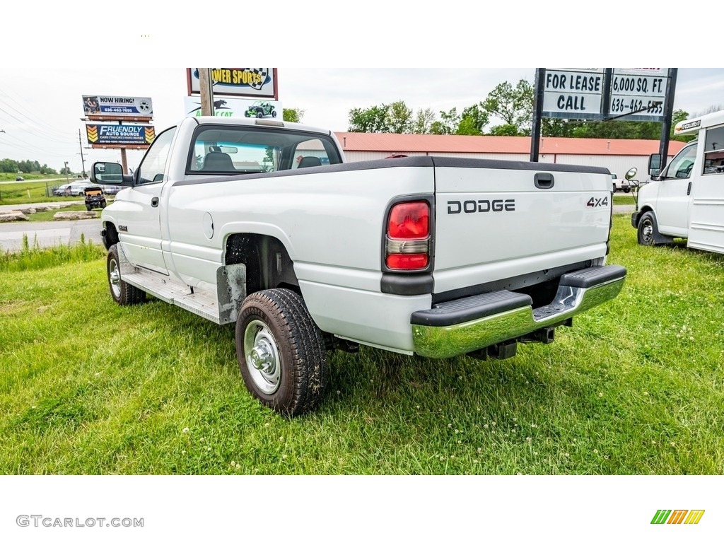 2001 Ram 2500 ST Regular Cab 4x4 - Bright White / Agate photo #5