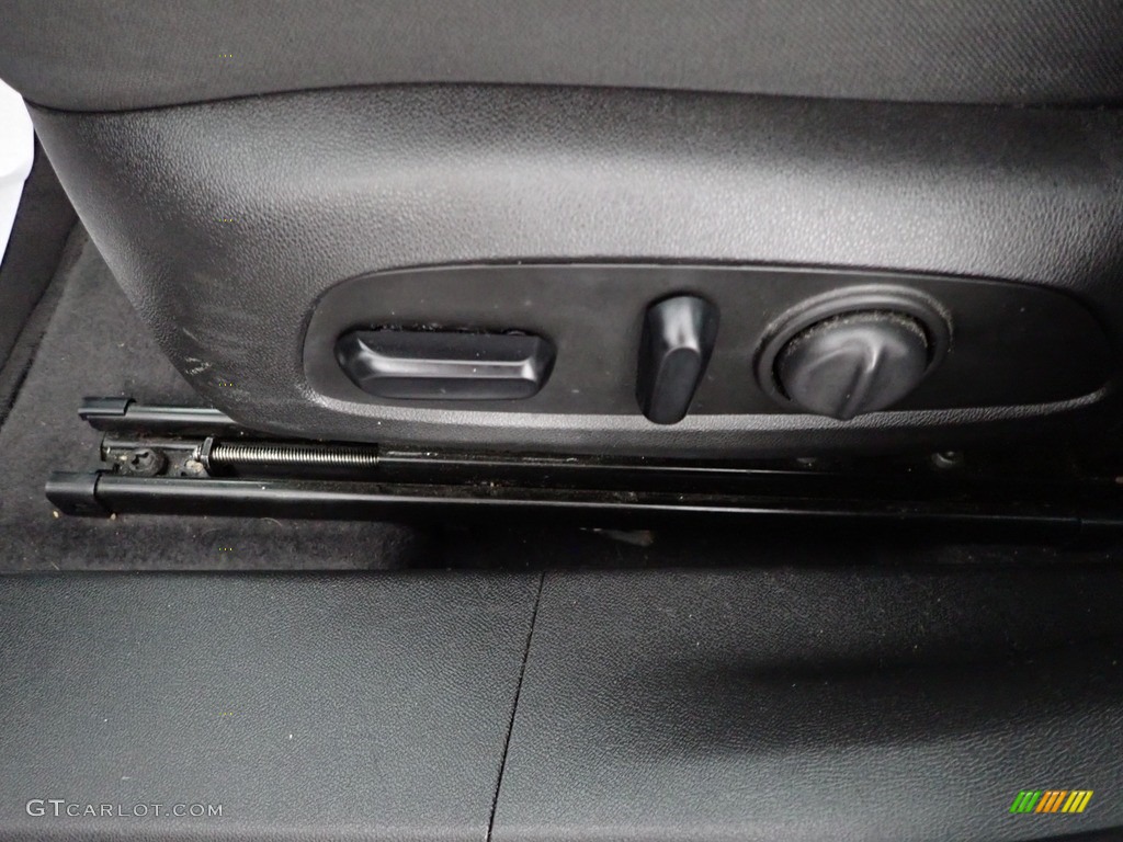 2020 Malibu LT - Silver Ice Metallic / Jet Black photo #14