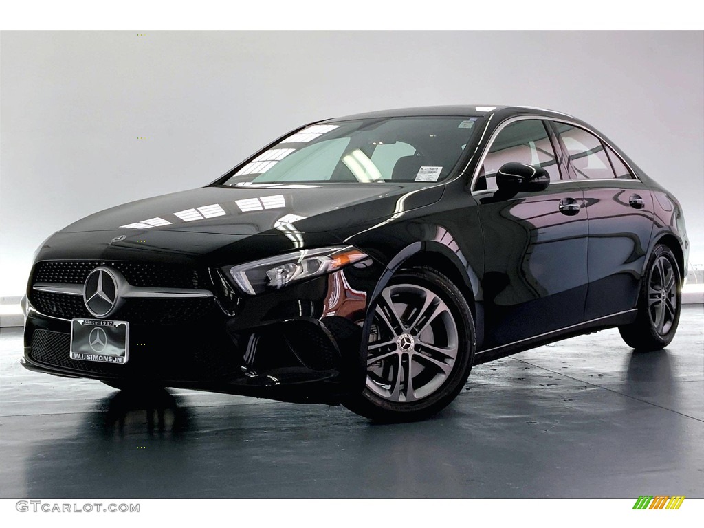 2020 A 220 Sedan - Cosmos Black Metallic / Black photo #12