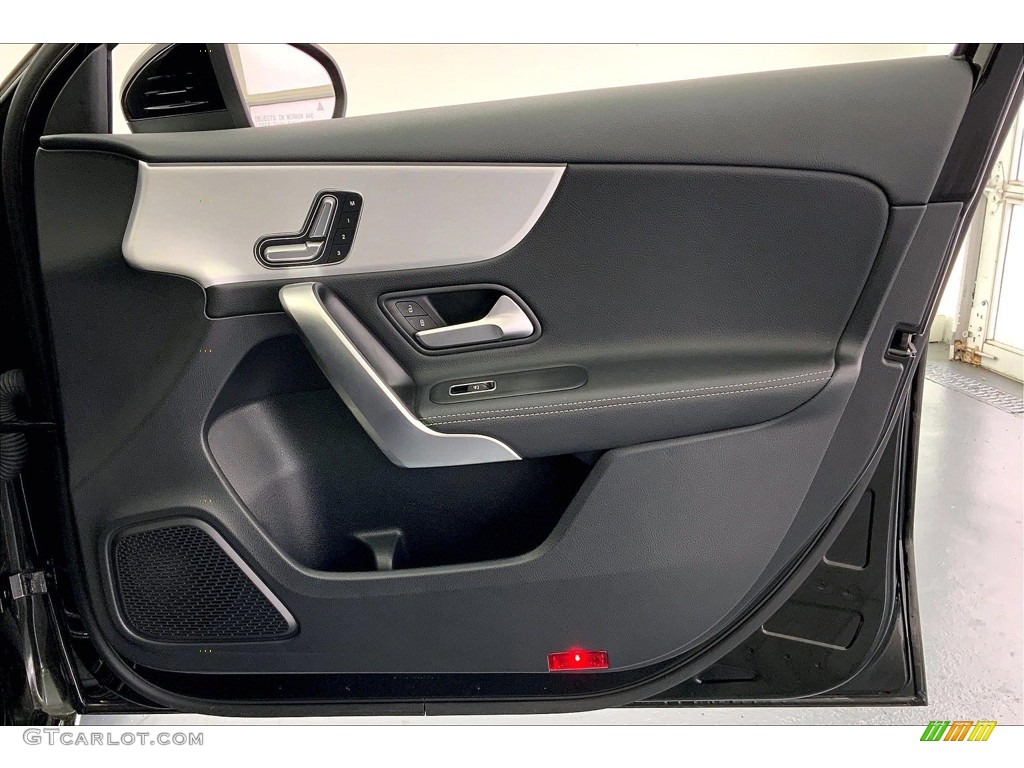 2020 A 220 Sedan - Cosmos Black Metallic / Black photo #27