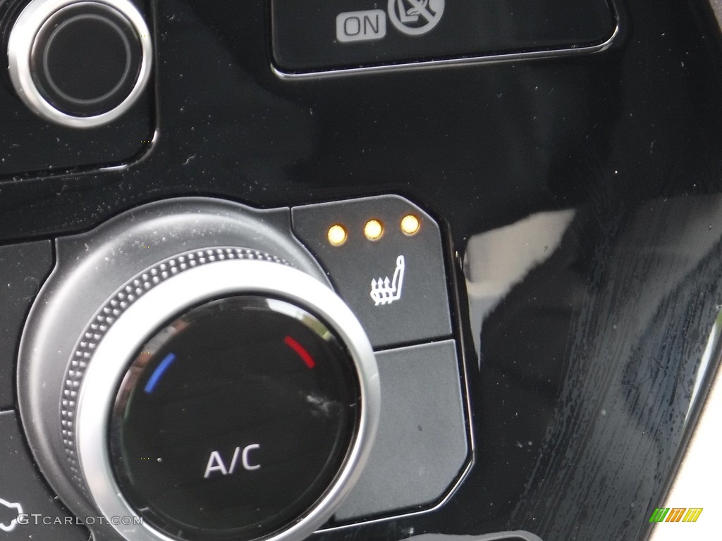 2021 Highlander XLE AWD - Magnetic Gray Metallic / Black photo #6
