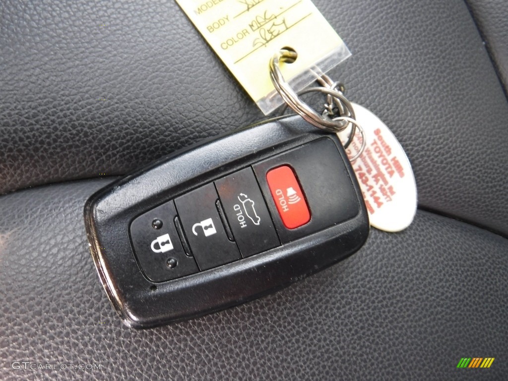 2021 Highlander XLE AWD - Magnetic Gray Metallic / Black photo #37