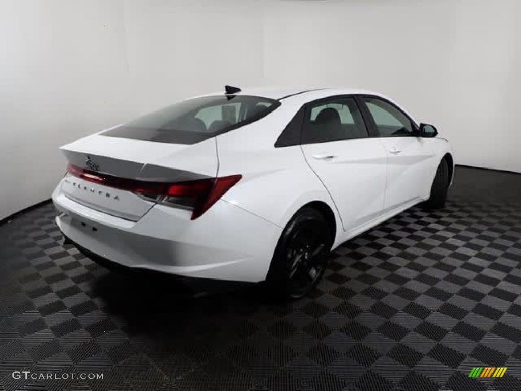 2022 Elantra SEL - Quartz White / Black photo #11