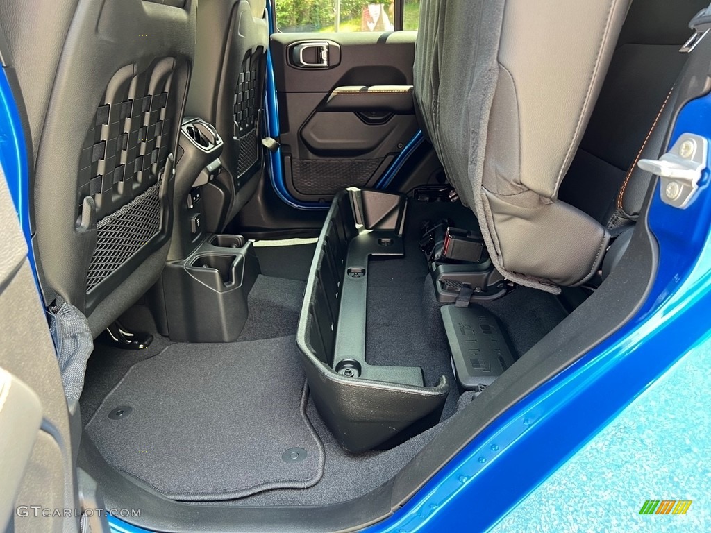 2023 Jeep Gladiator Mojave 4x4 Rear Seat Photo #146179230