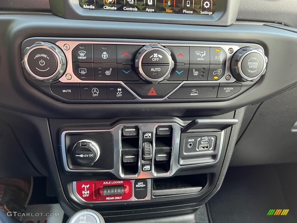 2023 Jeep Gladiator Mojave 4x4 Controls Photo #146179524
