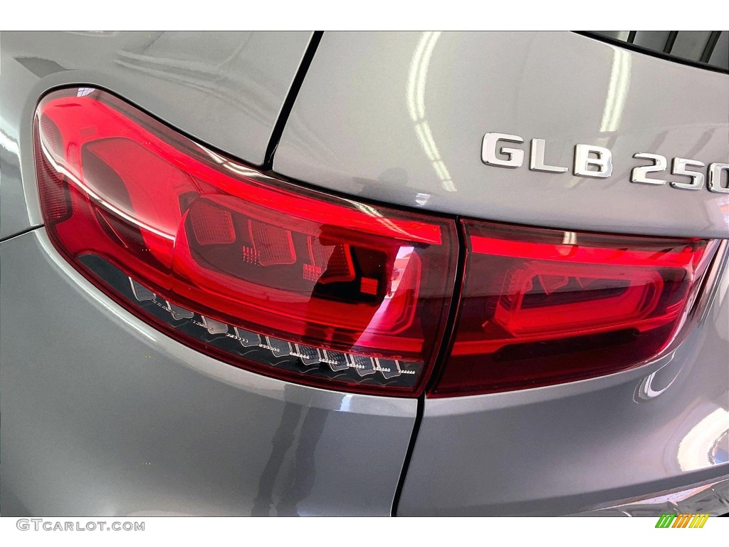 2020 GLB 250 - Mountain Grey Metallic / Black photo #29