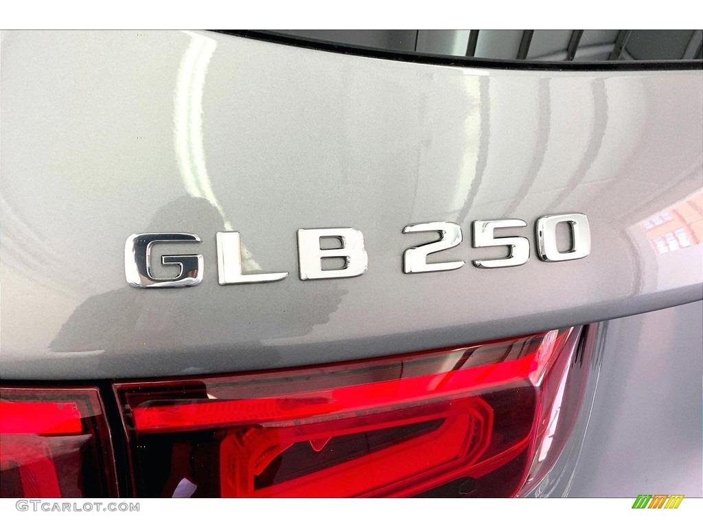 2020 GLB 250 - Mountain Grey Metallic / Black photo #31