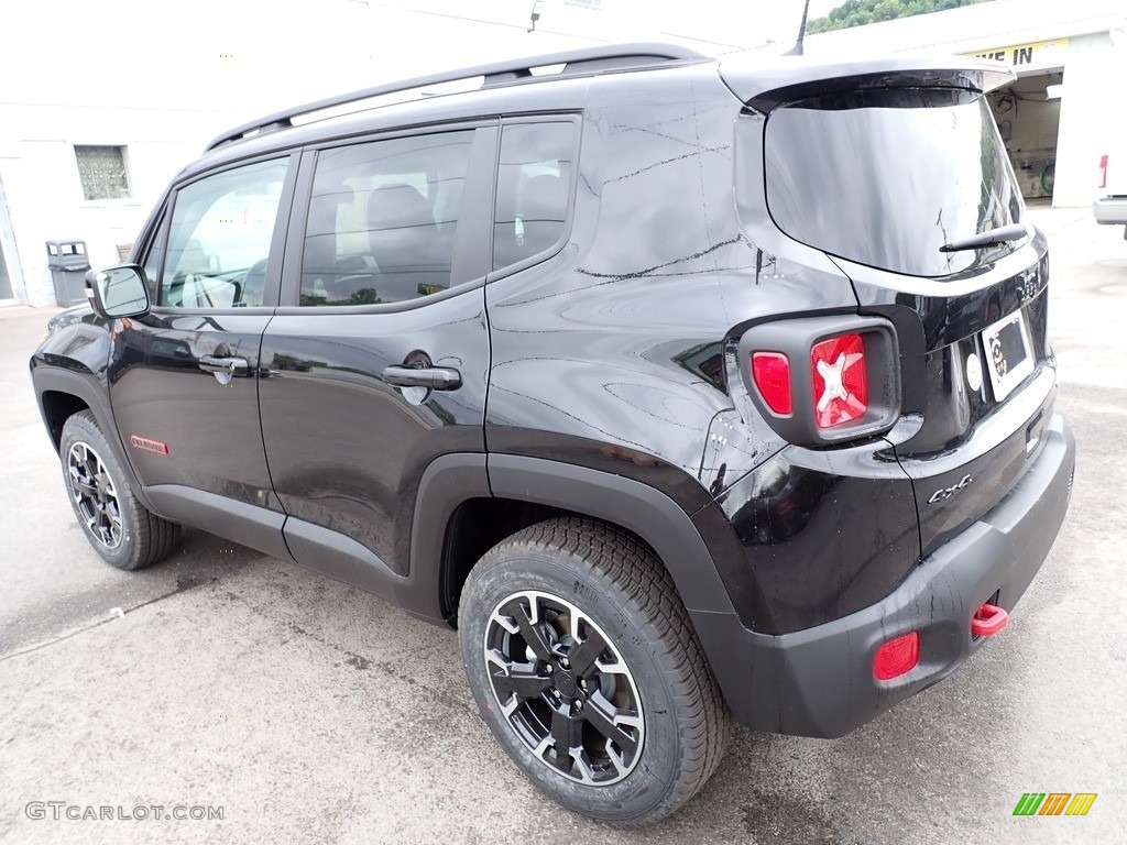 2023 Renegade Trailhawk 4x4 - Black / Black photo #3