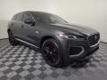 Front 3/4 View of 2023 F-PACE P400 R-Dynamic S