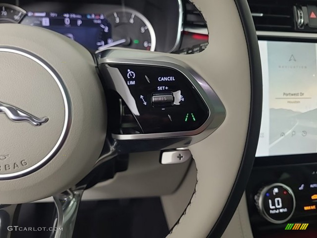 2023 Jaguar F-PACE P250 S Steering Wheel Photos