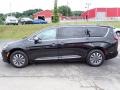 Brilliant Black Crystal Pearl 2023 Chrysler Pacifica Hybrid Limited Exterior