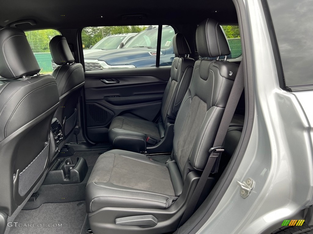 2023 Jeep Grand Cherokee L Altitude 4x4 Rear Seat Photo #146185359